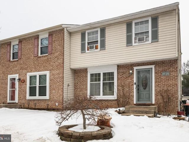 Townhouse for sale in Chester, Pennsylvania