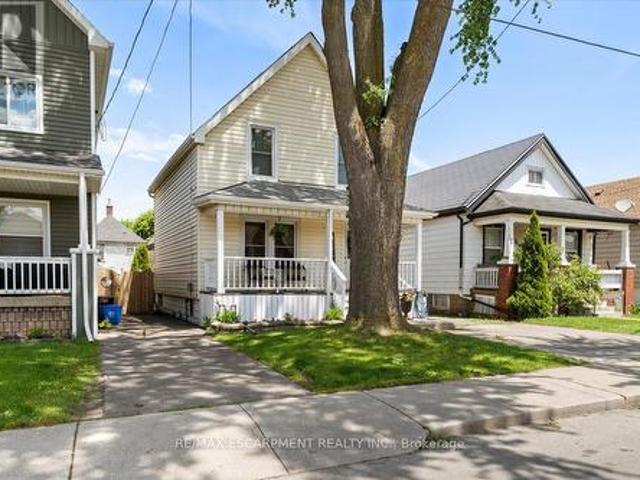 House for sale in Ancaster, Ontario