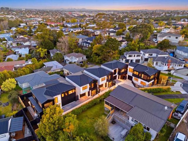 Townhouse for sale in Sunnynook, Devonport-Takapuna