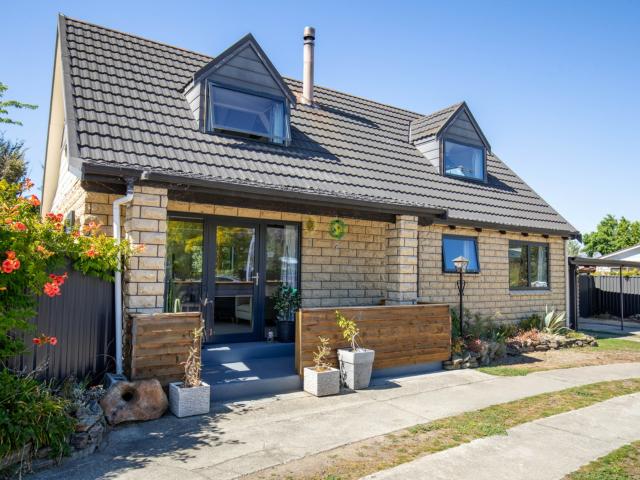 House for sale in Otakou