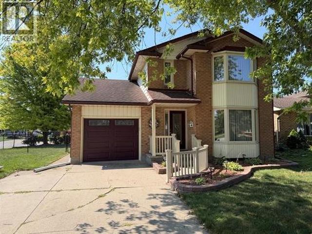 House for sale in Brights Grove, Ontario