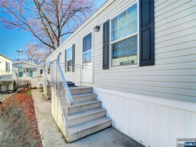 House for sale in Moonachie, New Jersey