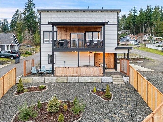 House for sale in Allyn, Washington