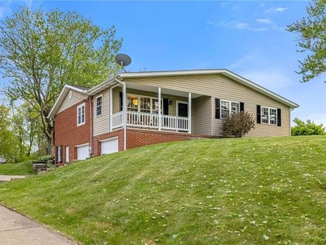 House for sale in Hickory, Pennsylvania