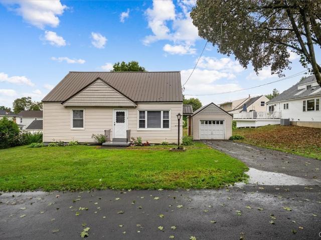 House for sale in Oneida, New York
