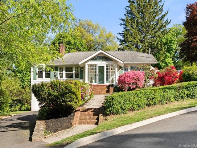 House for sale in Ardsley, New York