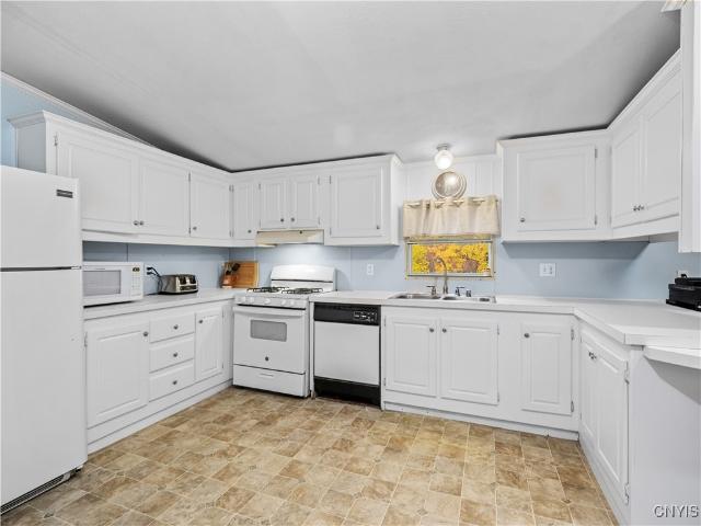 House for sale in Bernhards Bay, New York