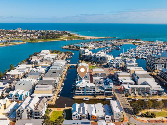 Apartment for sale in Parklands, Western Australia