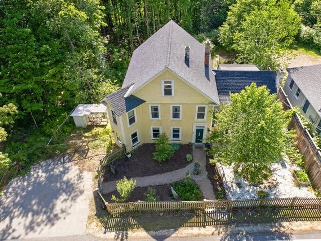 House for sale in New Hampshire