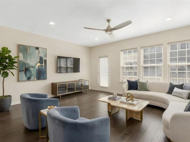 Townhouse for rent in Livingston, New Jersey
