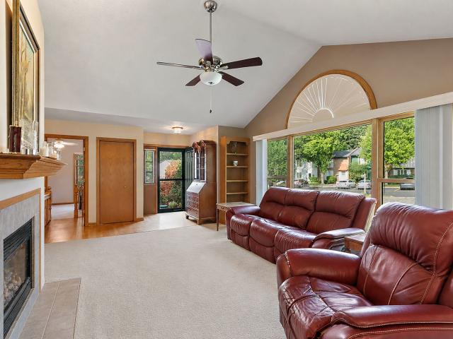 Condo for sale in Elgin, Illinois