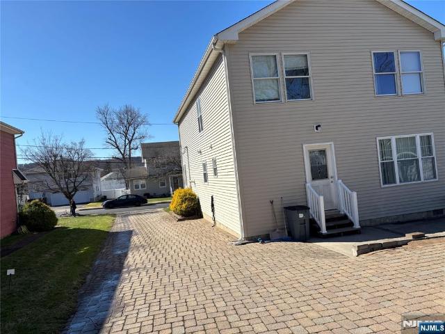 House for sale in Cedar Grove, New Jersey