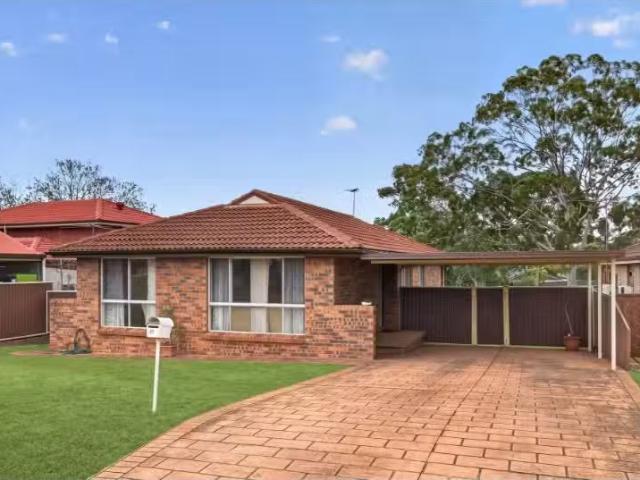 House for rent in St Clair, Sydney