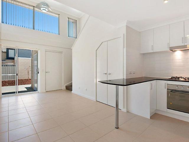 Townhouse for rent in Rockingham, Western Australia