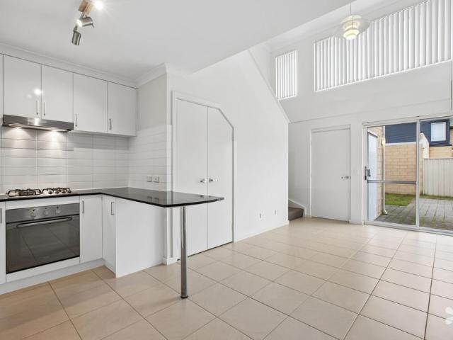 Townhouse for rent in Rockingham, Western Australia