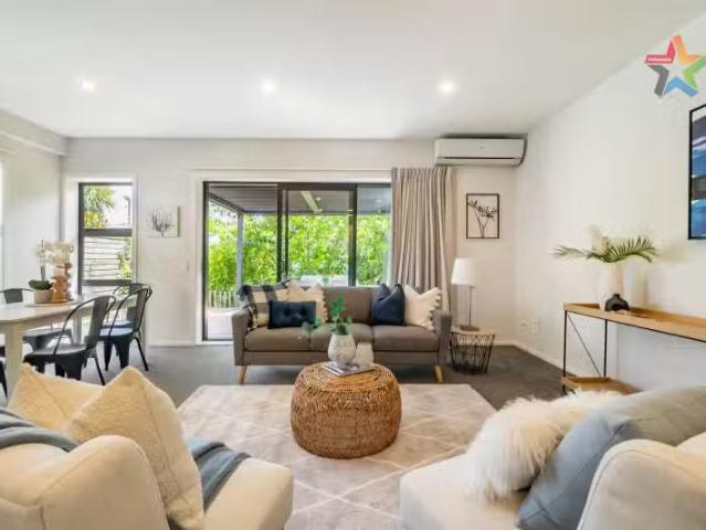 House for sale in Days Bay, Wellington