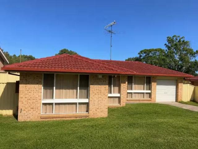 House for rent in Minto, Sydney