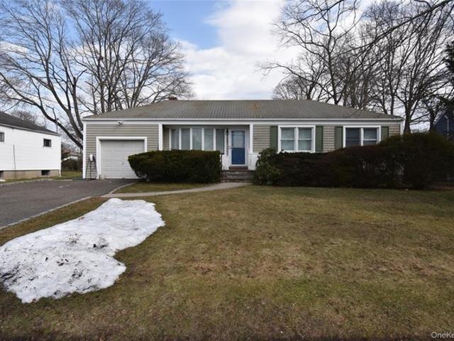 House for sale in Huntington, New York
