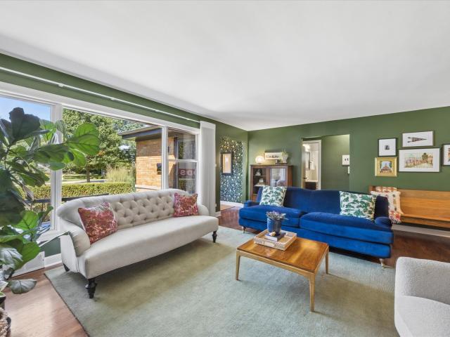 House for sale in Clarendon Hills, Illinois