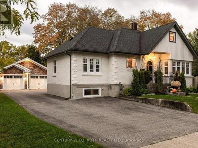 House for sale in Barrie, Central Ontario
