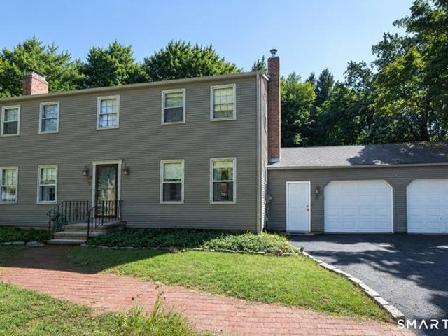 House for sale in Cromwell, Connecticut