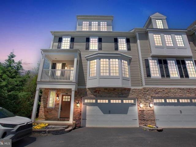 Townhouse for sale in Chester, Pennsylvania