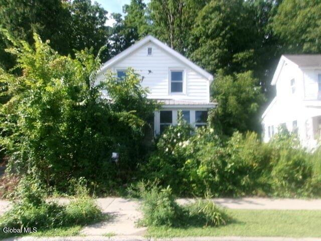 House for sale in Saratoga, New York