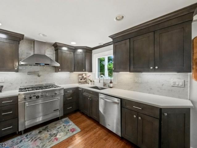 House for sale in Gillette, Long Hill Township