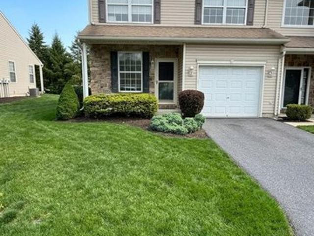 Townhouse for sale in Hamburg, Pennsylvania