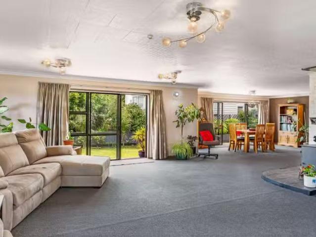 House for sale in Fairdown, West Coast