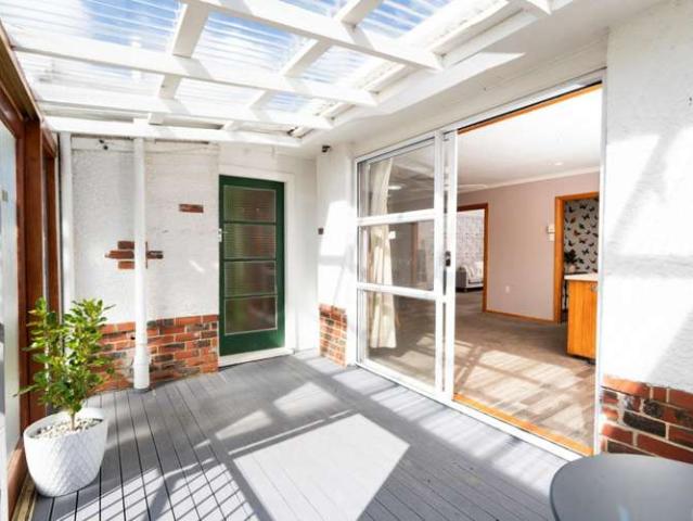 House for sale in Otakou