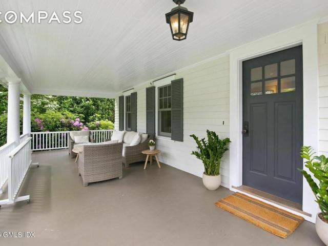 House for sale in Old Greenwich