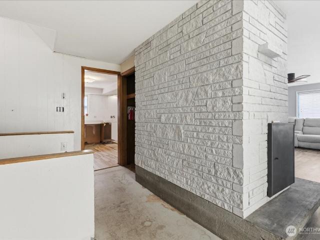 House for sale in Electric City, Washington