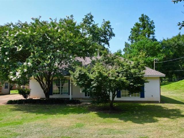 House for sale in Elmore, Alabama