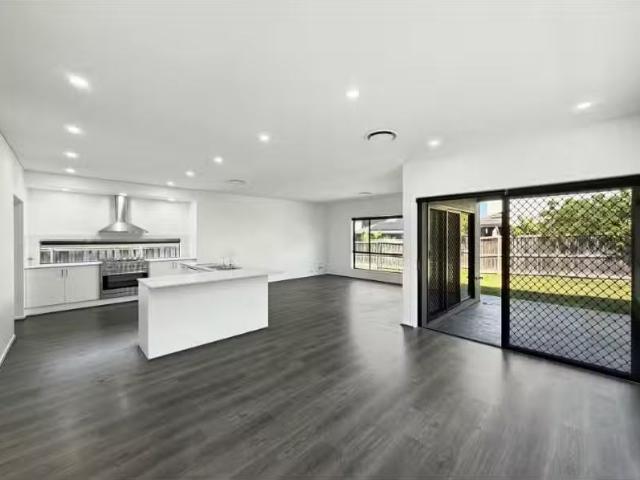 House for rent in Moorebank, Sydney