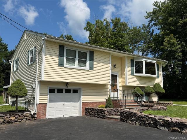 House for sale in Highland Mills, New York