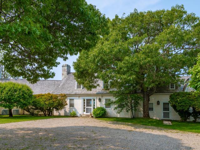 House for sale in Osterville, Osterville