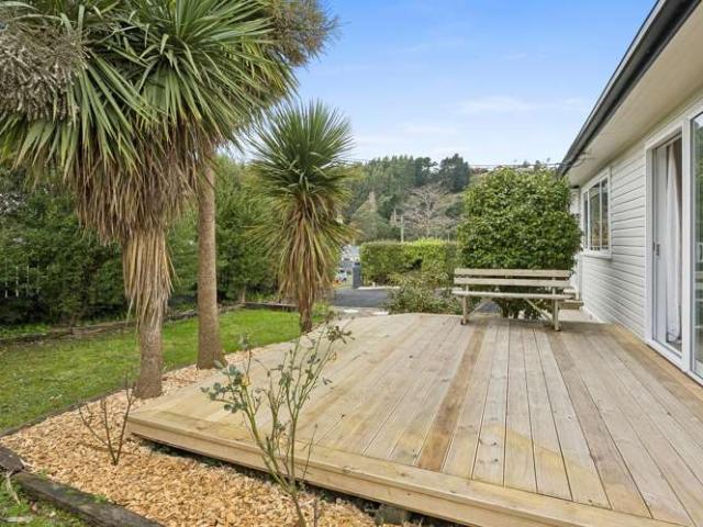 House for sale in Otakou