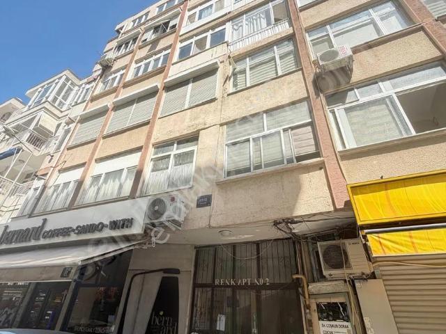 Karşiyaka, İzmir içerisinde satılık mülk