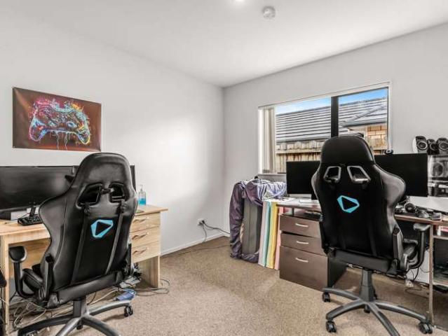 House for sale in Papakura