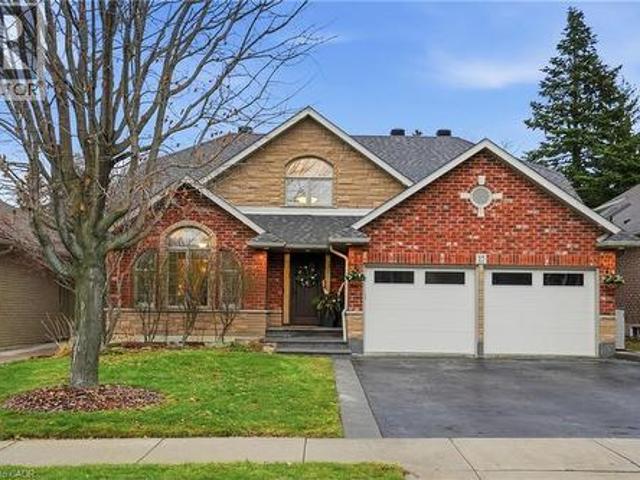 House for sale in Ancaster, Ontario
