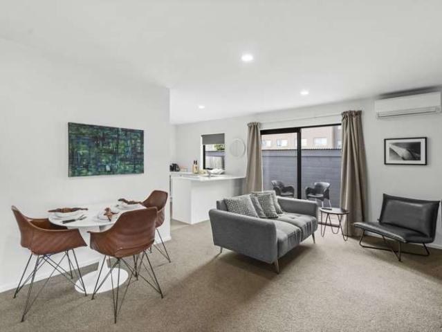 Townhouse for sale in Heathcote, Canterbury