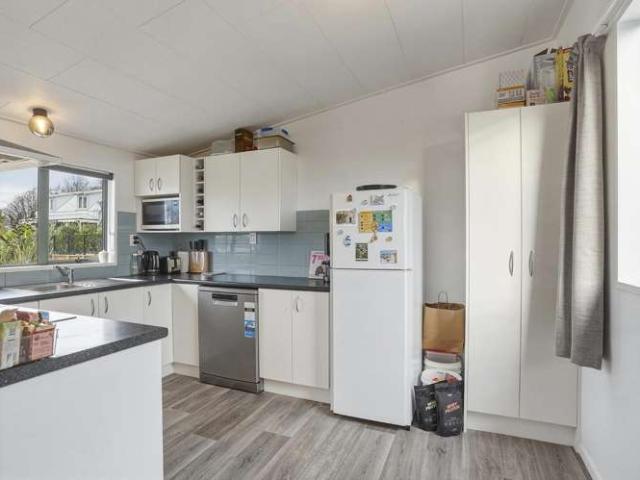 House for sale in Otakou