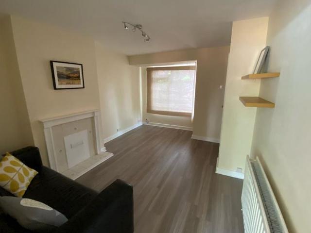 Townhouse for rent in Heeley, Sheffield