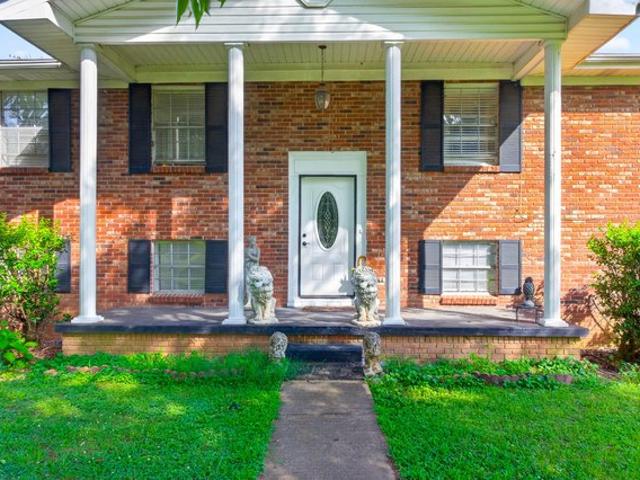 House for sale in Rossville, Georgia