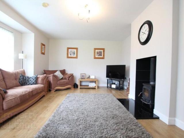 Townhouse for rent in Banbridge, Windsor