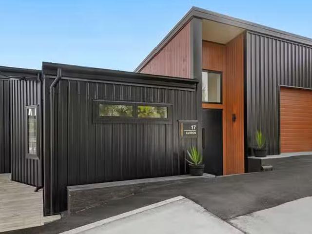 House for sale in Chaslands, Canterbury