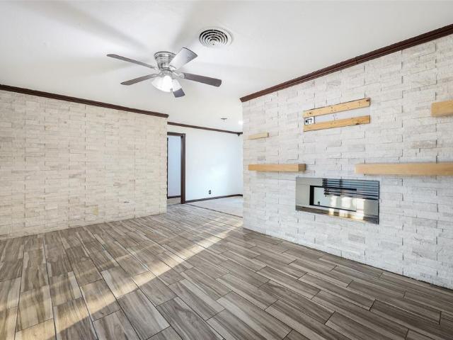 House for sale in Denison, Grayson County