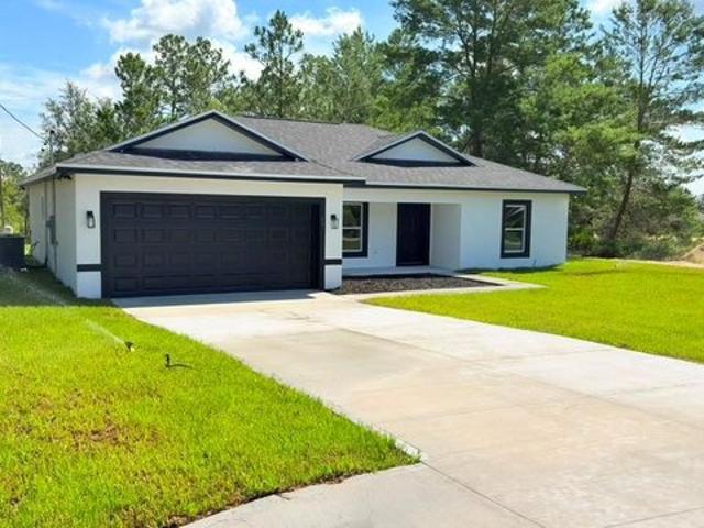House for sale in Ocklawaha, Florida