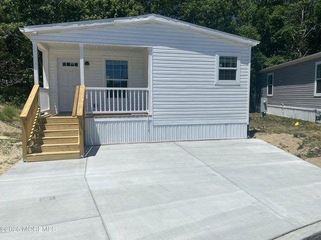 House for sale in Manahawkin, New Jersey